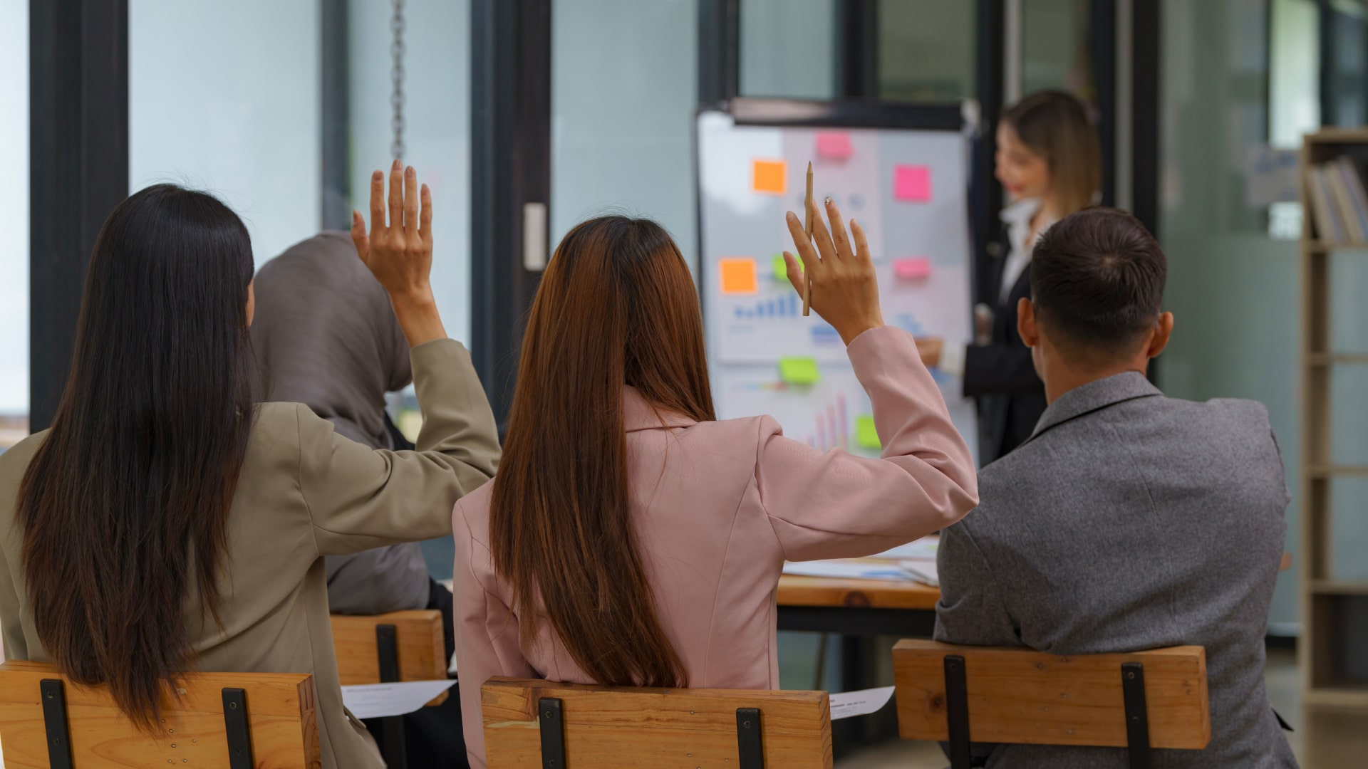 Pengambilan Keputusan Berbasis Data dalam HR: Sebuah Keharusan Strategis